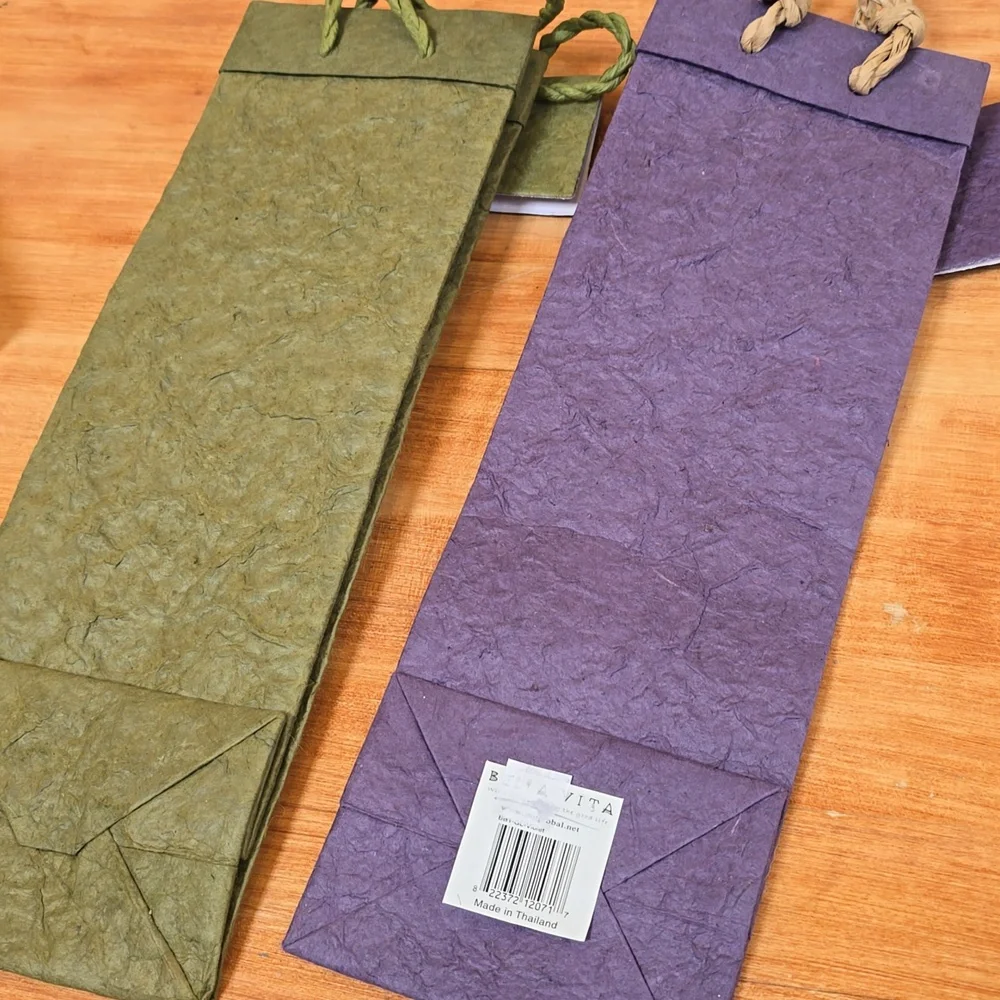 Purple and Green Wine Gift Bags and Stoppers New Without Tags